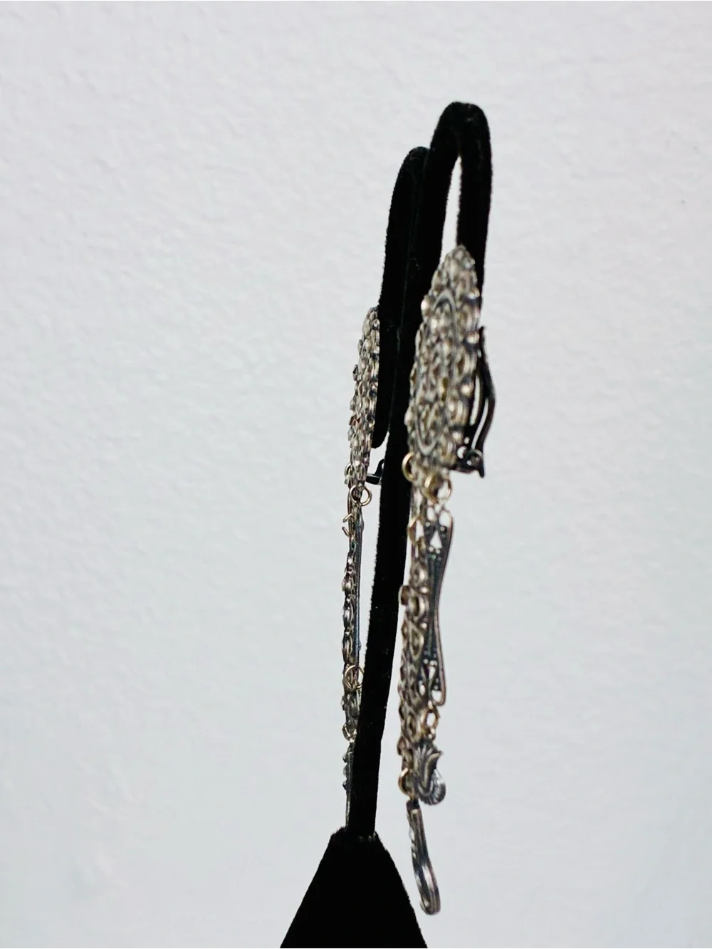 Antique Silver-Tone Art Deco Revival Dark Swarovski Dangle Clip Earrings 90s EUC